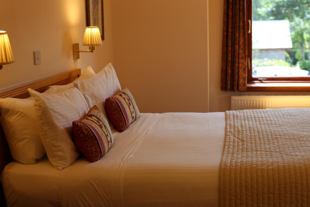 Pitlochry Dundarach Hotel Room photo